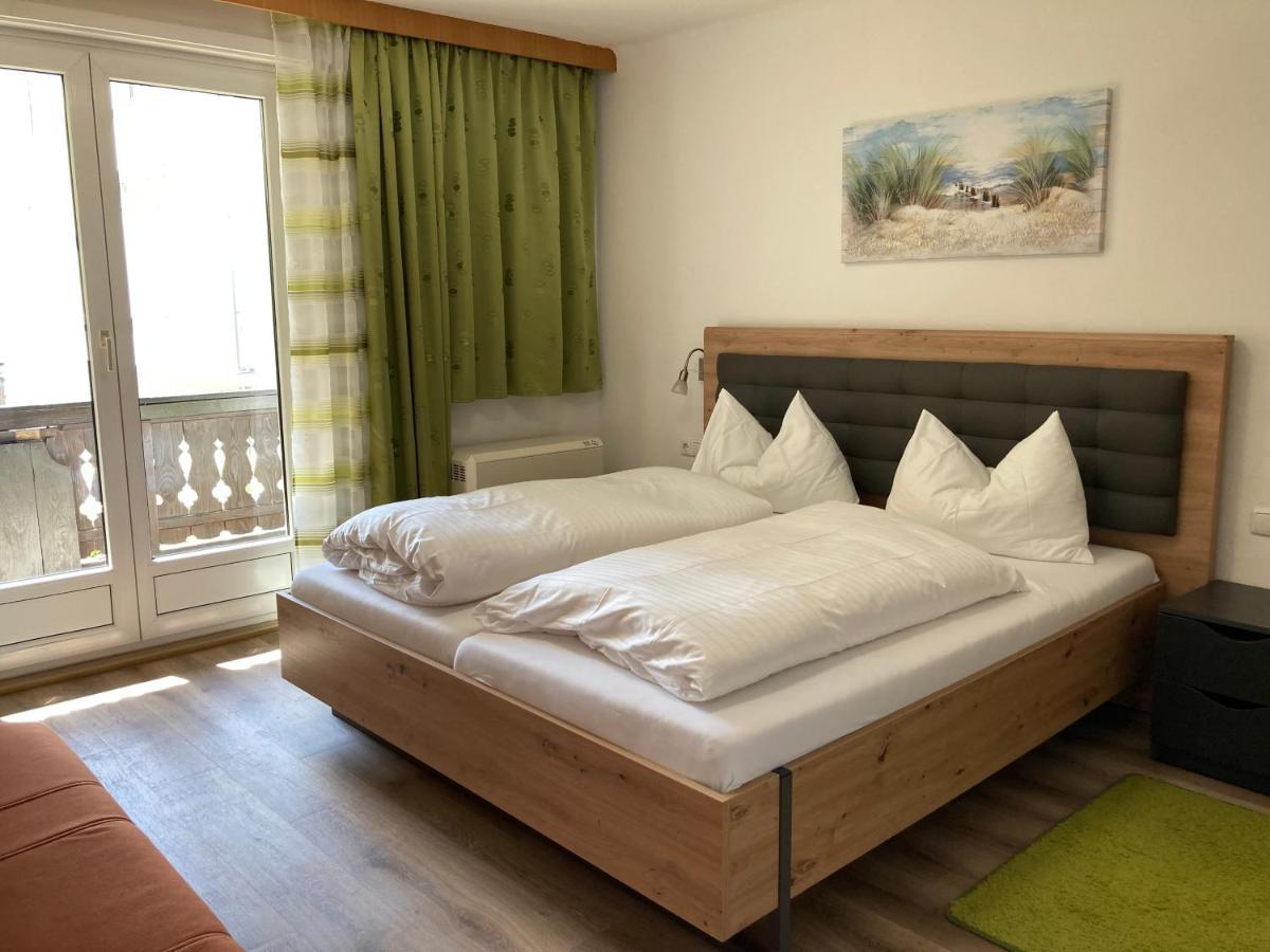 Hotel Seerose Wolfgangsee Saint Wolfgang Стая снимка